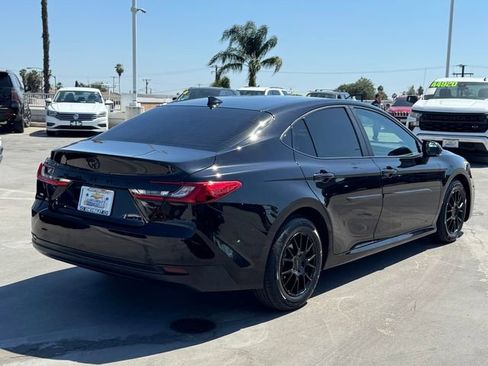 Used 2025 Toyota Camry LE image 4