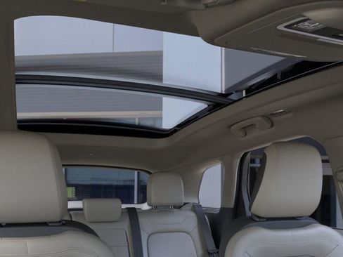 New 2025 Lincoln Corsair Grand Touring w/ Equipment Group 301A image 44