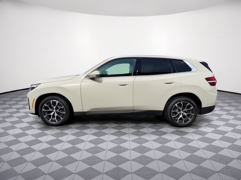Used 2026 BMW X3 xDrive30i w/ Premium Package AWD/4WD image 2
