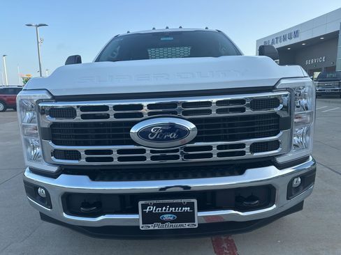 New 2025 Ford F350 XL w/ XL Chrome Package RWD image 2