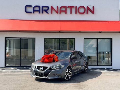 Used 2018 Nissan Maxima 3.5 SV image 2