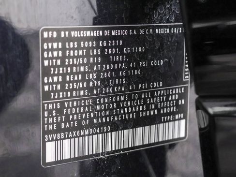 Used 2022 Volkswagen Tiguan SE R-Line image 50