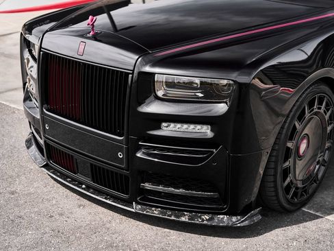 Used 2023 Rolls-Royce Phantom Sedan RWD image 22