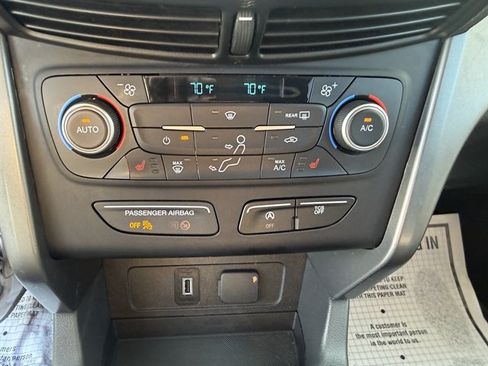 Used 2018 Ford Escape SEL AWD/4WD image 18