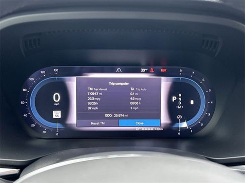 Certified 2023 Volvo XC60 B5 Plus w/ Climate Package image 19