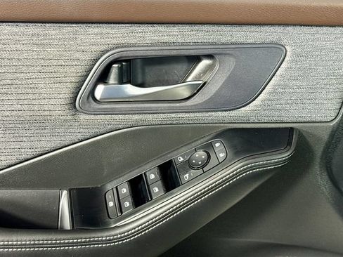 Certified 2023 Nissan Rogue SV AWD/4WD image 14