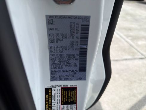 Used 2024 Nissan Frontier SV w/ SV Convenience Package RWD image 33