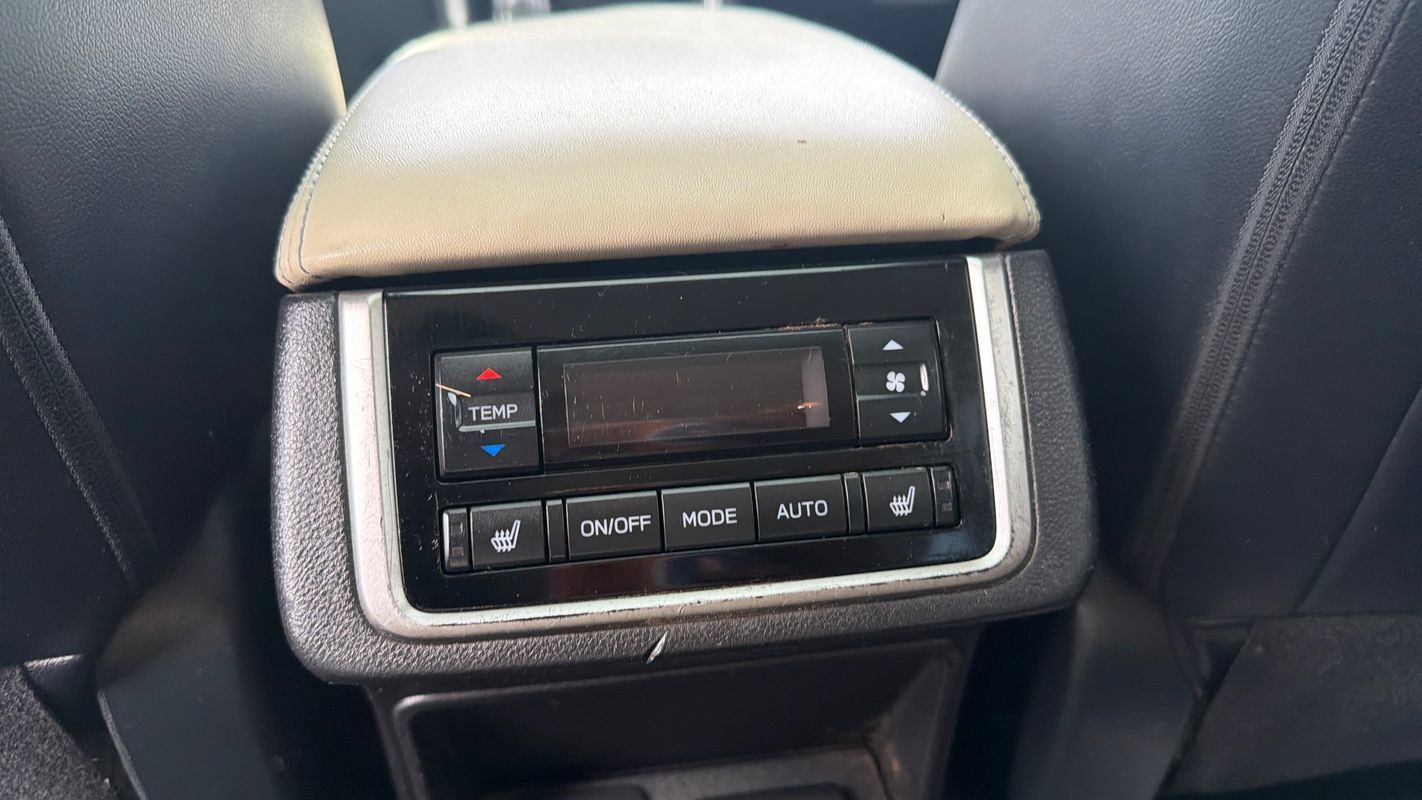 Used 2019 Subaru Ascent Limited AWD/4WD image 21