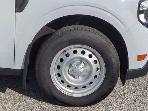 Certified 2025 Ford Maverick XL FWD image 11