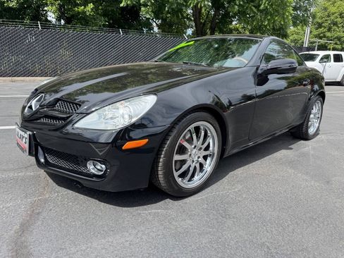 Used 2010 Mercedes-Benz SLK 300 image 5