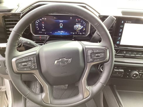 Used 2026 Chevrolet Silverado 2500 ZR2 w/ LPO, Dark Essentials Package image 15