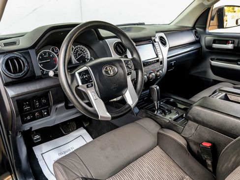 Used 2015 Toyota Tundra SR5 w/ SR5 Upgrade Package image 2