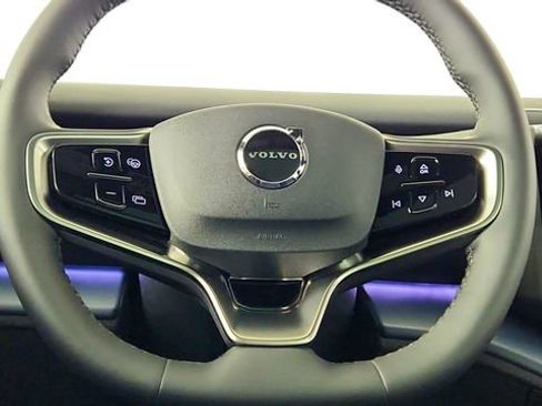 New 2026 Volvo EX30 Plus w/ Protection Package Premier RWD image 24