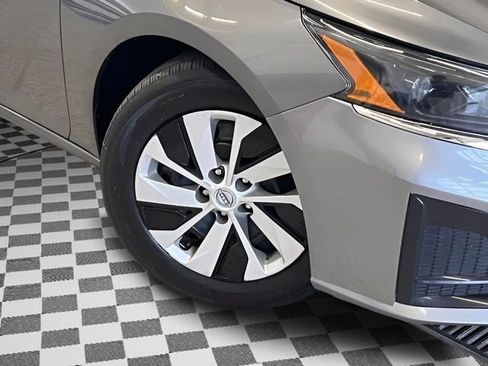 Used 2023 Nissan Altima 2.5 S image 25