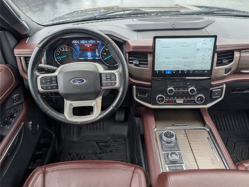 Used 2022 Ford Expedition Max Limited image 19