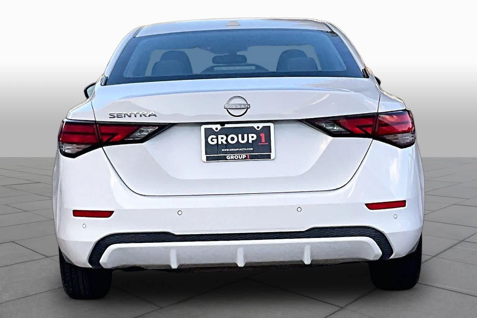 Used 2025 Nissan Sentra SV FWD image 5