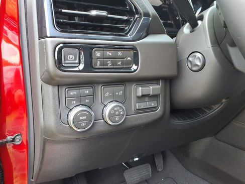 New 2026 GMC Yukon AT4 w/ AT4 Premium Plus Package AWD/4WD image 19