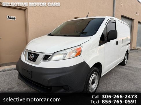 Used 2019 Nissan NV200 S w/ Cruise Control Package image 1