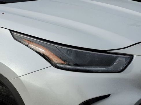 Used 2023 Toyota Highlander XSE image 10