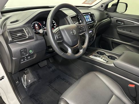 Certified 2025 Honda Ridgeline RTL+ image 24