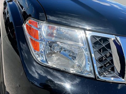 Used 2012 Nissan Pathfinder SV RWD image 27
