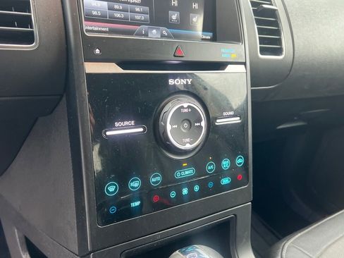 Used 2014 Ford Flex Limited w/ Appearance Package image 24