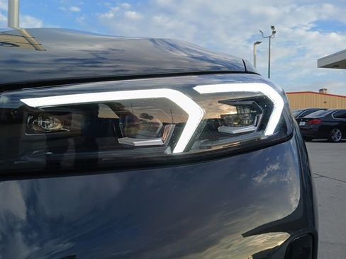 New 2026 BMW 330i Sedan w/ M Sport Package RWD image 4