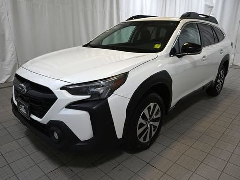 Used 2025 Subaru Outback Premium w/ Popular Package #1A AWD/4WD image 16