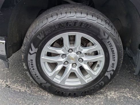 Used 2020 Chevrolet Silverado 1500 LTZ w/ LTZ Plus Package AWD/4WD image 32