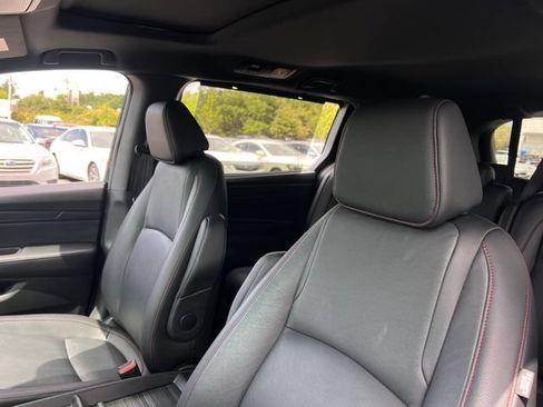Used 2025 Honda Odyssey Sport-L image 12