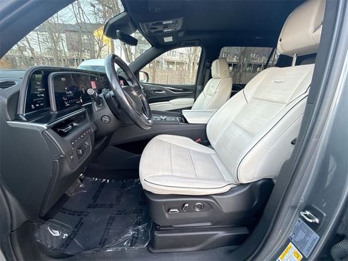 Used 2021 Cadillac Escalade ESV Sport w/ Driver Assist Tech Package image 13