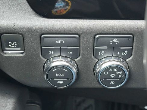 Used 2025 GMC Sierra 1500 Elevation w/ Preferred Package image 31