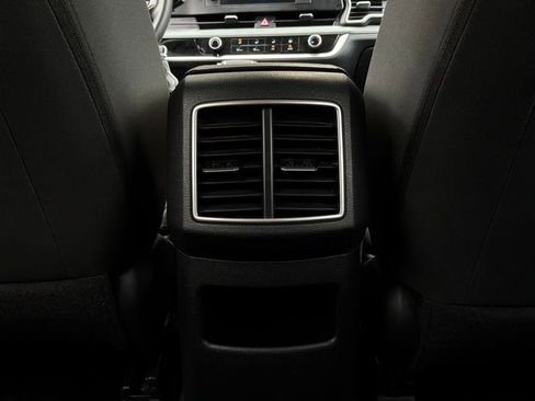 Used 2025 Kia Sportage LX image 12