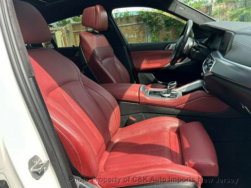 Used 2022 BMW X6 xDrive40i w/ Executive Package AWD/4WD image 28