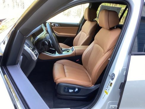 Used 2022 BMW X5 sDrive40i w/ M Sport Package image 30