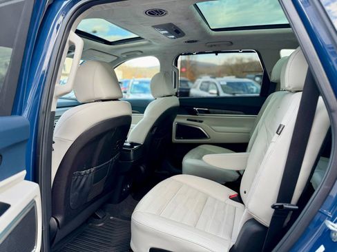 Used 2023 Kia Telluride SX Prestige AWD/4WD image 45
