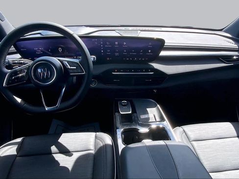 Used 2025 Buick Enclave Sport Touring w/ Power Package FWD image 15