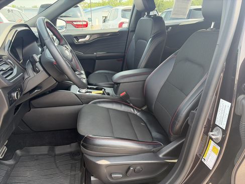 Used 2023 Ford Escape ST-Line w/ Tech Pack #1 AWD/4WD image 25