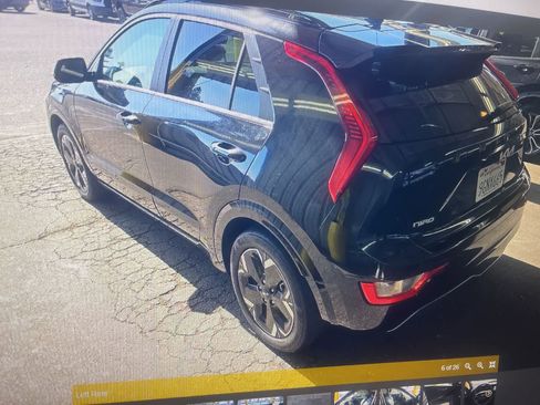 Used 2023 Kia Niro Wind FWD image 5