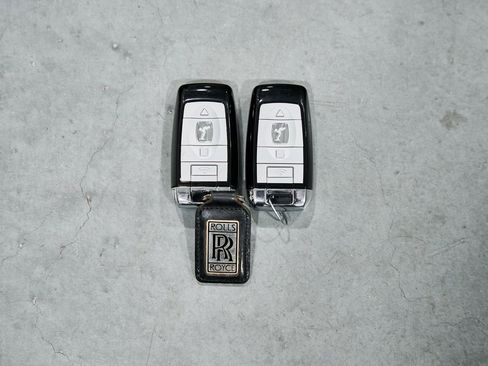 Used 2019 Rolls-Royce Ghost image 85