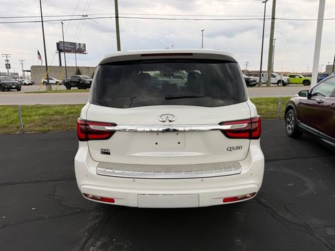 Used 2022 INFINITI QX80 Luxe w/ Cargo Package AWD/4WD image 5