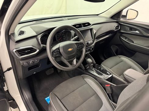 Used 2023 Chevrolet TrailBlazer LT w/ Convenience Package AWD/4WD image 19