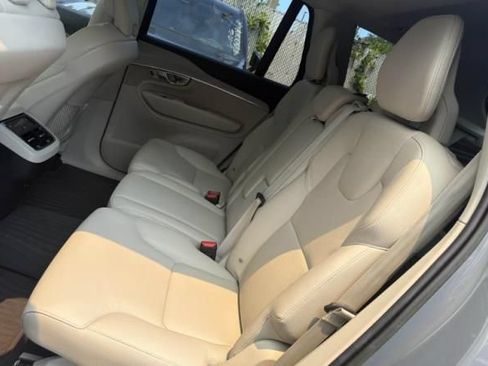 Used 2023 Volvo XC90 B5 Core w/ Protection Package Premier AWD/4WD image 7