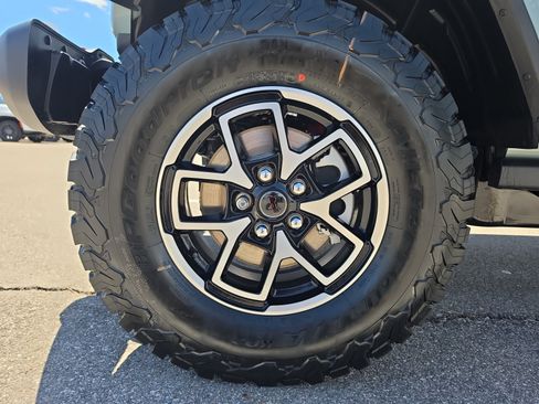 New 2026 Jeep Wrangler Unlimited Rubicon AWD/4WD image 35