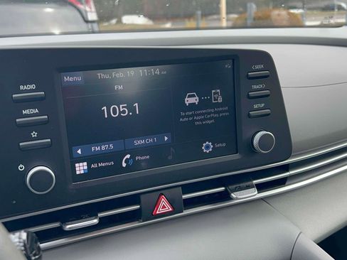 Used 2023 Hyundai Elantra SEL image 18