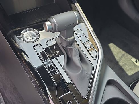 New 2026 Kia Niro EX FWD image 28
