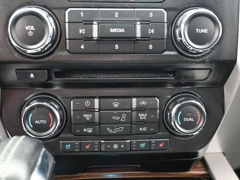 Used 2017 Ford F150 Lariat AWD/4WD image 23