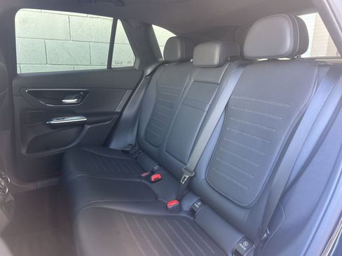 Used 2026 Mercedes-Benz GLC 300 image 10