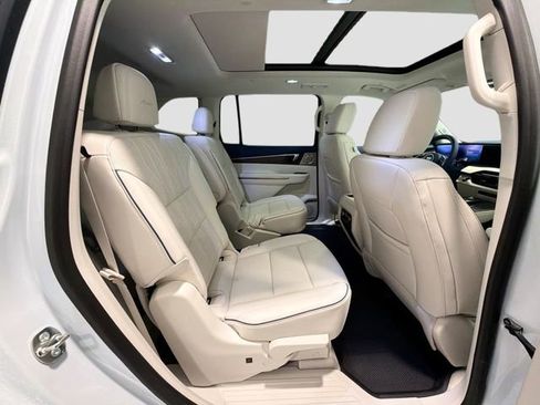 New 2026 Buick Enclave Avenir w/ Super Cruise Package AWD/4WD image 26