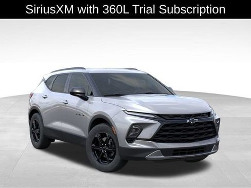 New 2026 Chevrolet Blazer LT w/ Convenience Package AWD/4WD image 8
